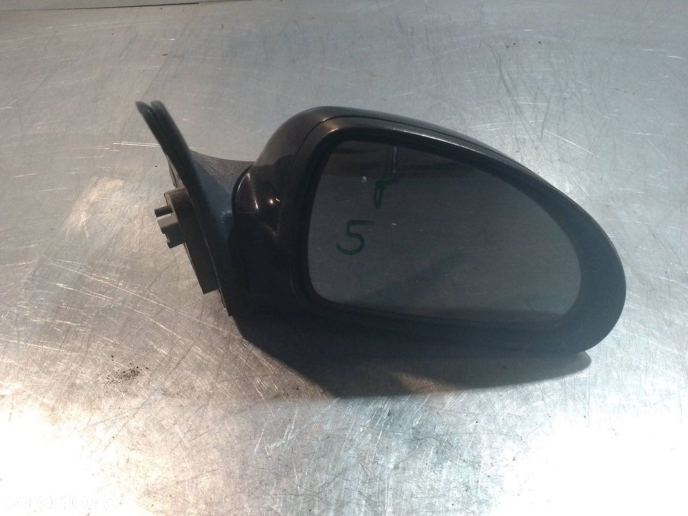 LUSTERKO PRAWE KIA CEE'D I E4022608   E4022609 - 2