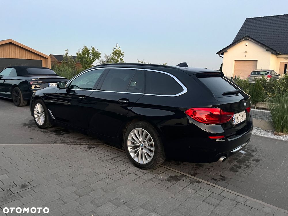 BMW Seria 5 520i Luxury Line - 16