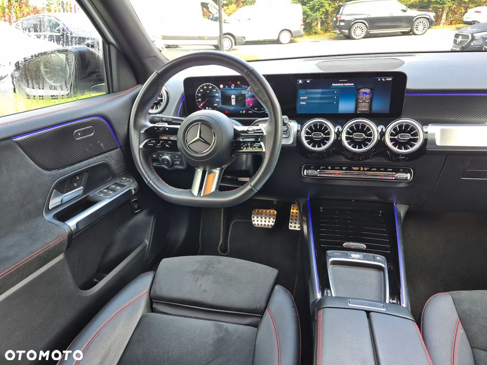 Mercedes-Benz GLB 200 AMG Line 7G-DCT - 25