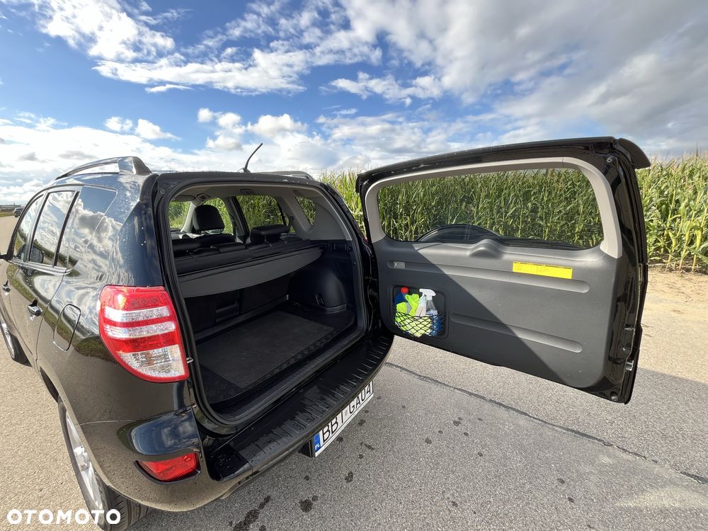 Toyota RAV4 - 2