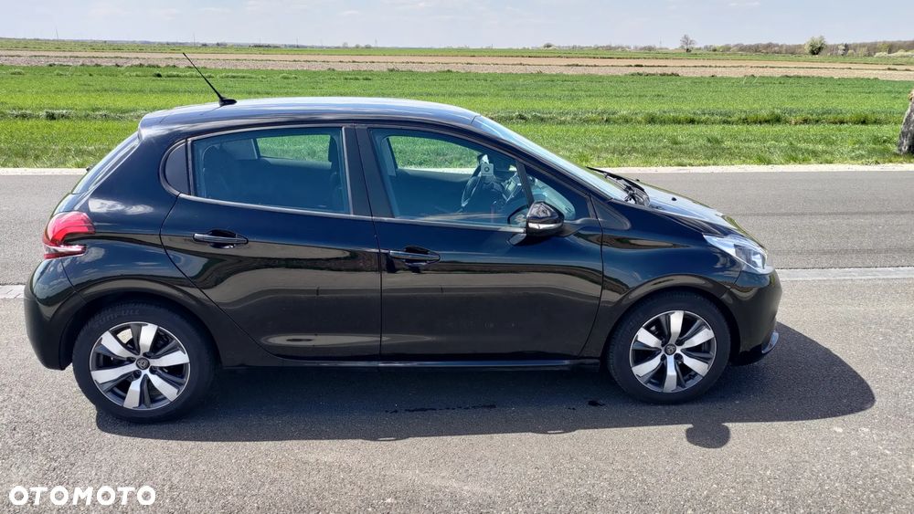 Peugeot 208 BlueHDi 100 Active Pack - 15