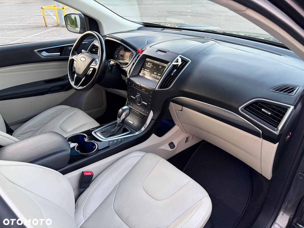Ford Edge - 30