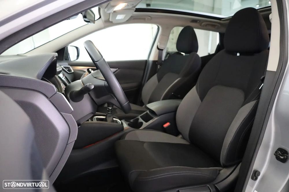 Nissan Qashqai 1.3 DIG-T N-Connecta LED+TT+SKY - 25