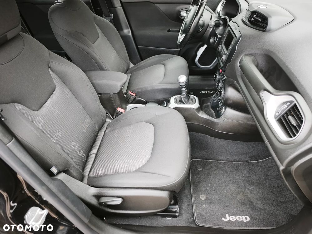 Jeep Renegade 1.4 MultiAir Longitude - 32