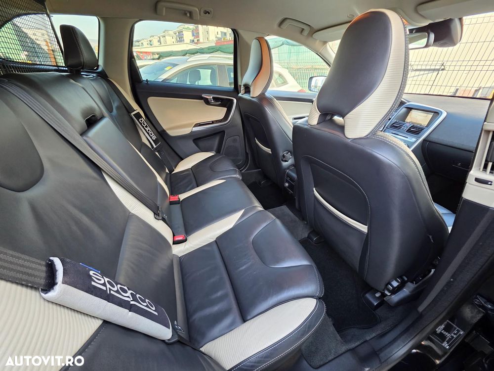 Volvo XC 60 DRIVe R Design - 12