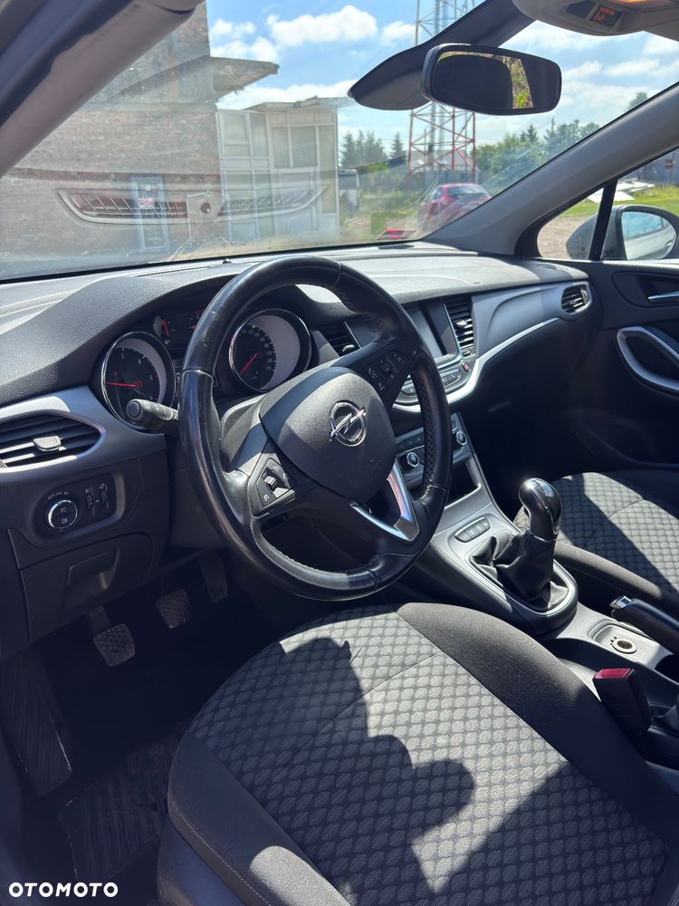 Opel Astra 1.6 CDTI Dynamic - 4