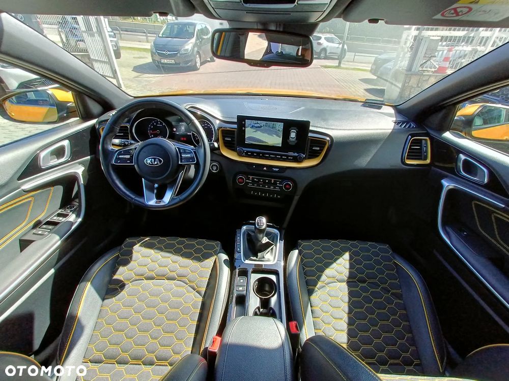 Kia XCeed 1.4 T-GDI L Business Line - 12