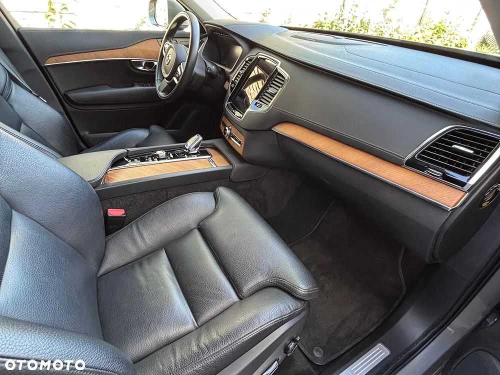 Volvo XC 90 - 14