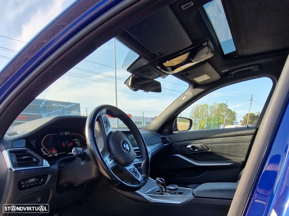BMW 330 i Pack M Auto - 20