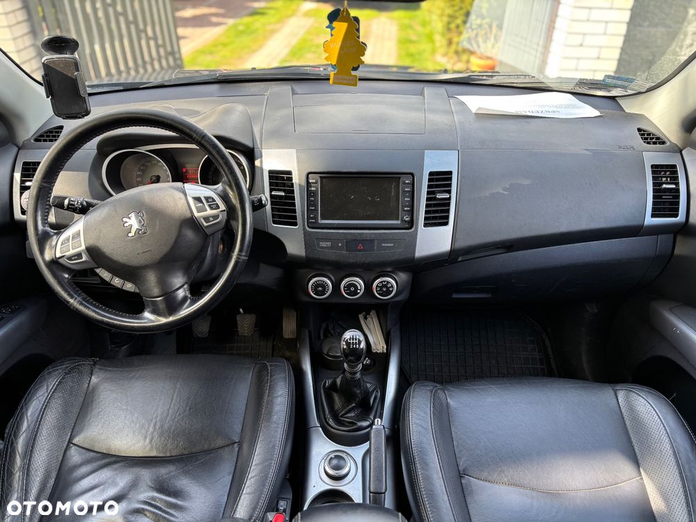 Peugeot 4007 - 5