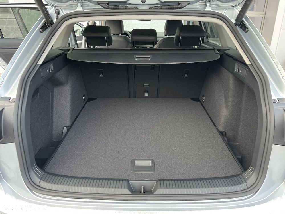 Volkswagen Golf Variant 1.5 TSI EVO Life - 17