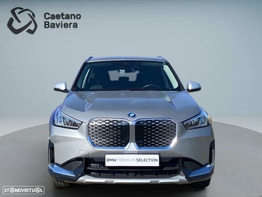 BMW iX1 eDrive20 xLine - 22