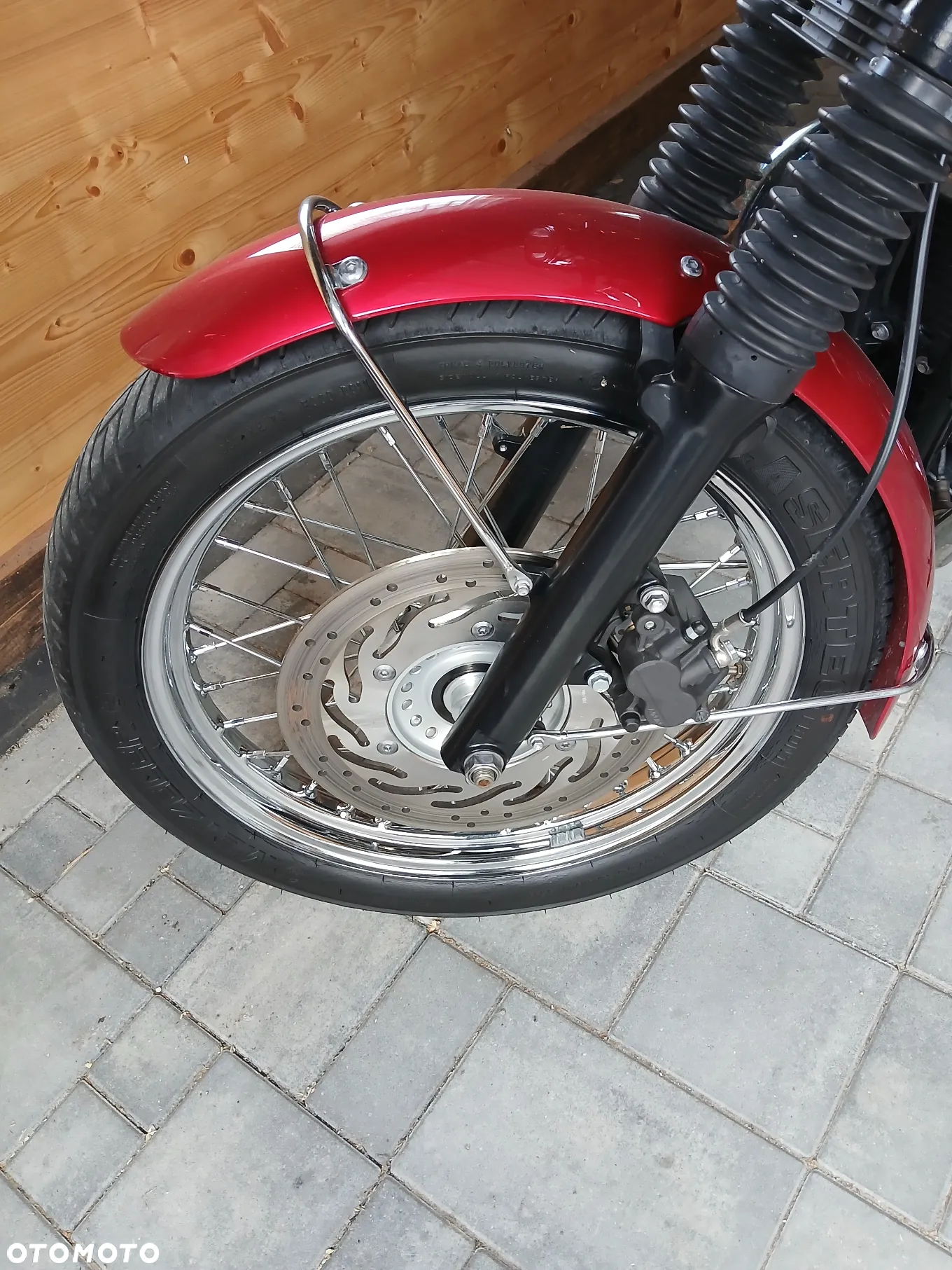 Triumph Bonneville - 10