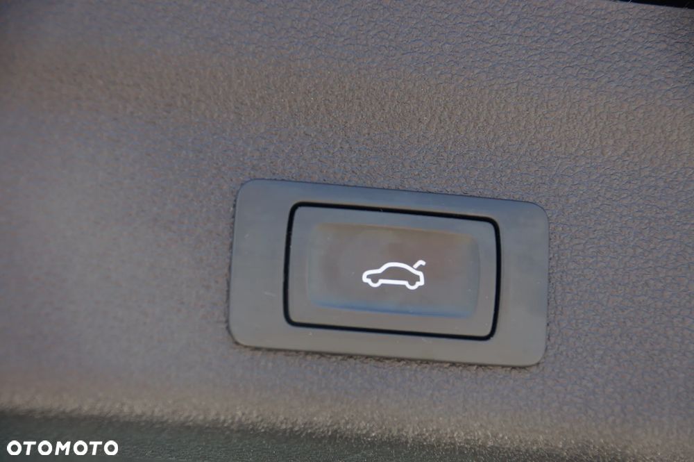 Audi A6 Avant 40 TDI quattro S tronic - 34