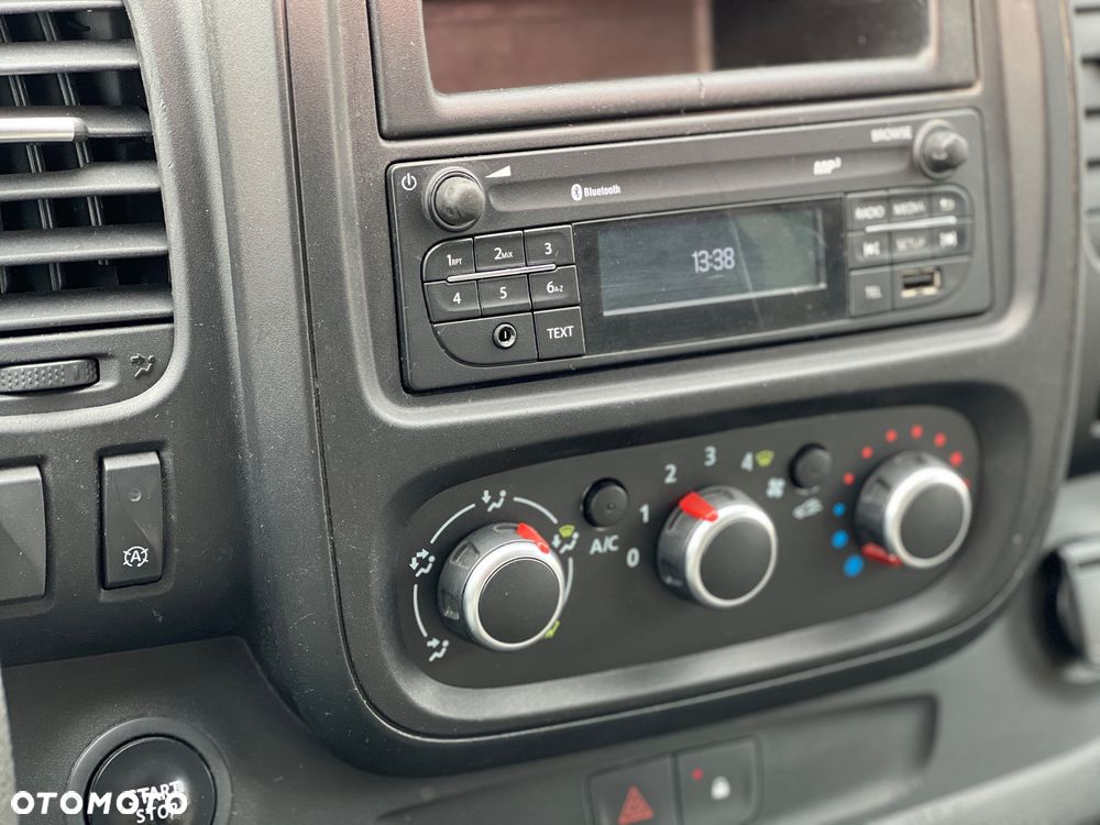 Renault Trafic - 11