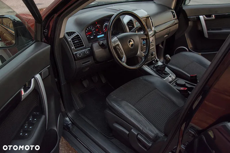 Chevrolet Captiva 2.4 LT FWD - 26