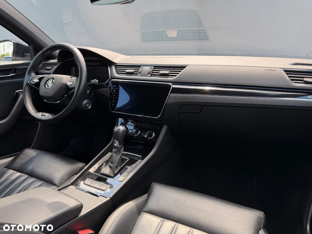 Skoda Superb 2.0 TDI SCR L&K DSG - 24