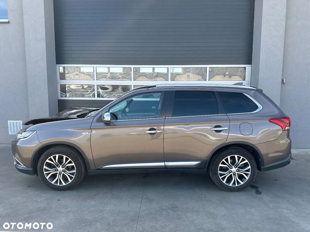 Mitsubishi Outlander 2.0 City Style 2WD - 7