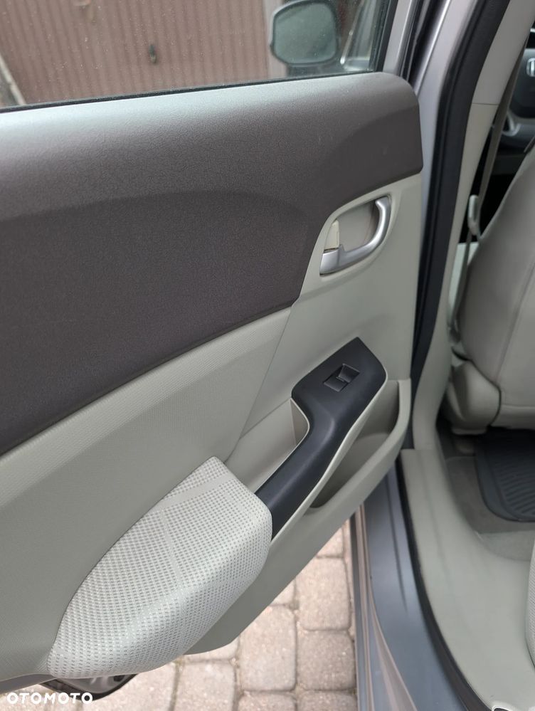Honda Civic 1.8 Comfort - 17