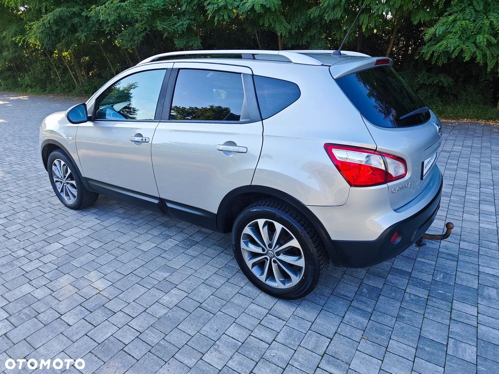 Nissan Qashqai 2.0 dCi 4 x 4 DPF tekna - 8