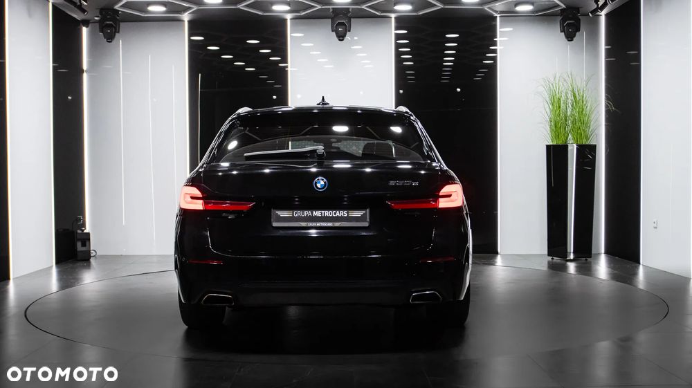 BMW Seria 5 530e PHEV - 6