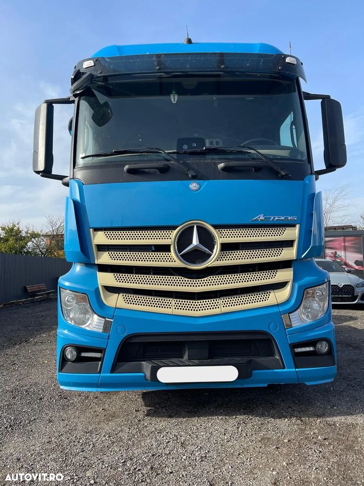 Mercedes-Benz ACTORS