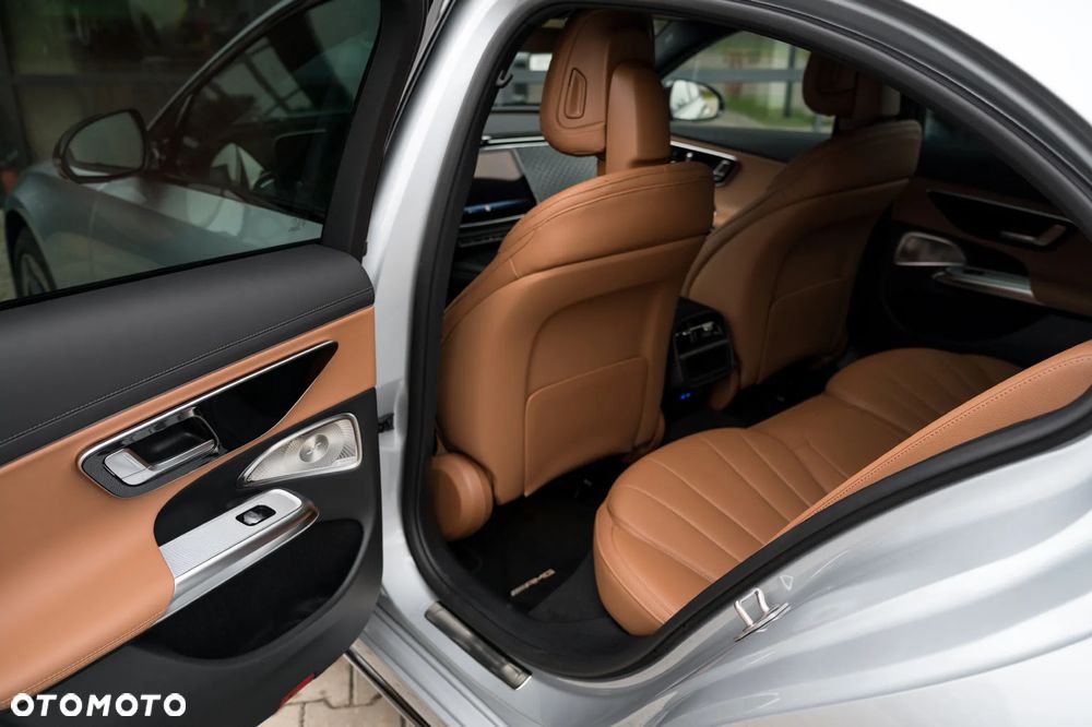 Mercedes-Benz Klasa E 220 d mHEV 4-Matic AMG 9G-Tronic - 26