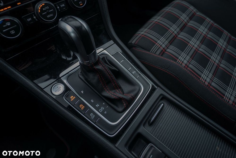 Volkswagen Golf 2.0 TSI BMT GTI Performance DSG - 6