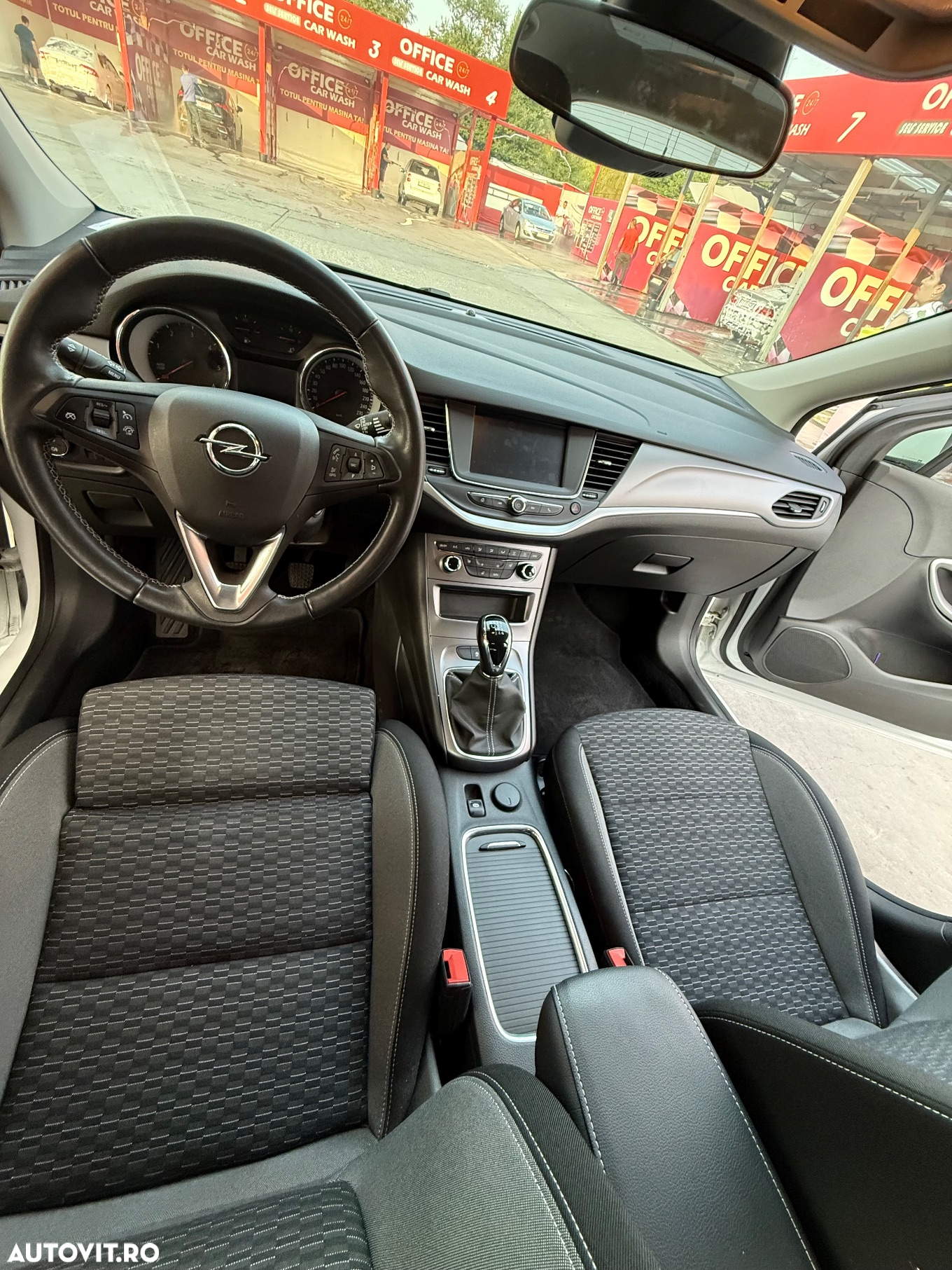 Opel Astra 1.5 D Start/Stop Business Edition - 19