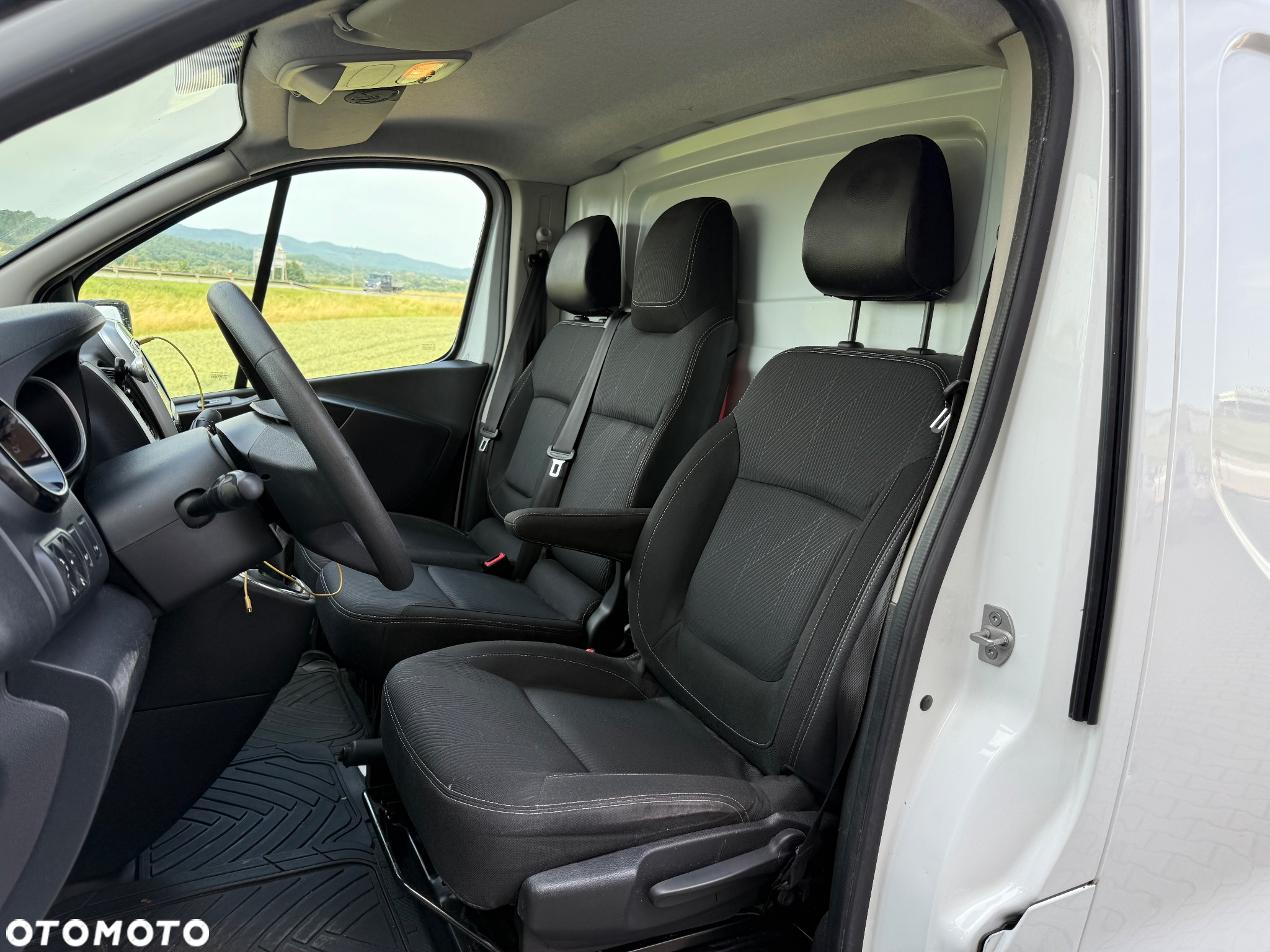 Renault Trafic - 11