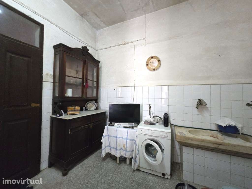 Excelente Moradia de Gaveto, Senhorial, no Centro Histórico da Vila... - Grande imagem: 2/16