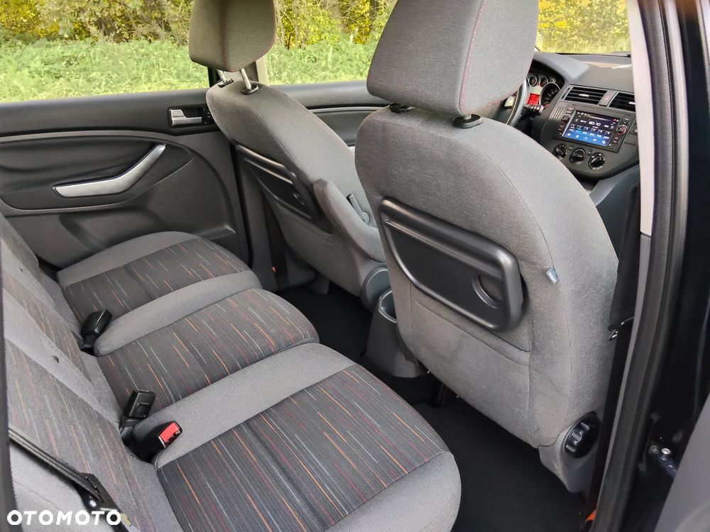 Ford C-MAX 1.8 Titanium - 25