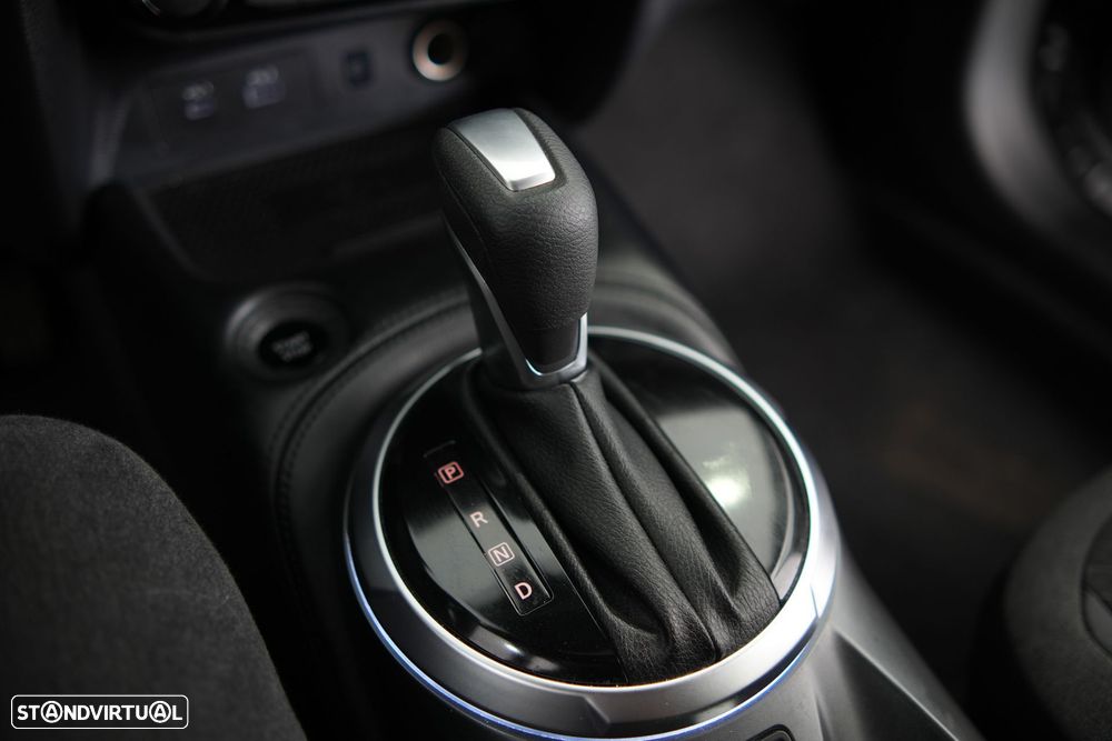 Nissan Juke 1.6 Hybrid N-Connecta - 16