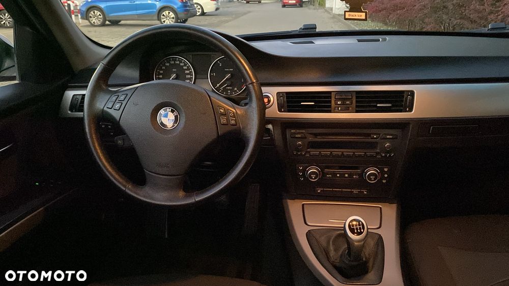 BMW Seria 3 320d - 5