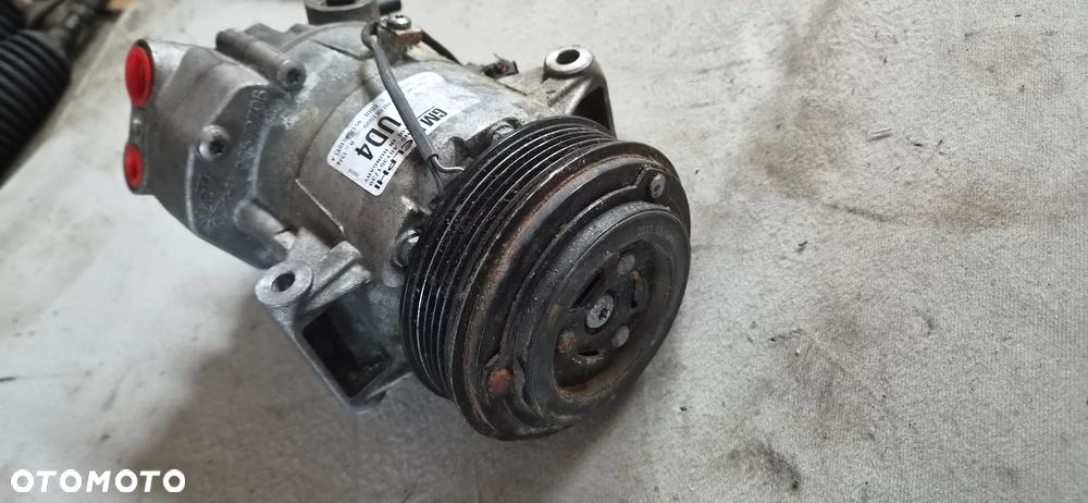Sprężarka pompa klimatyzacji Opel ASTRA J Zafira C 2,0 CDTI 13335252 UD4 - 4