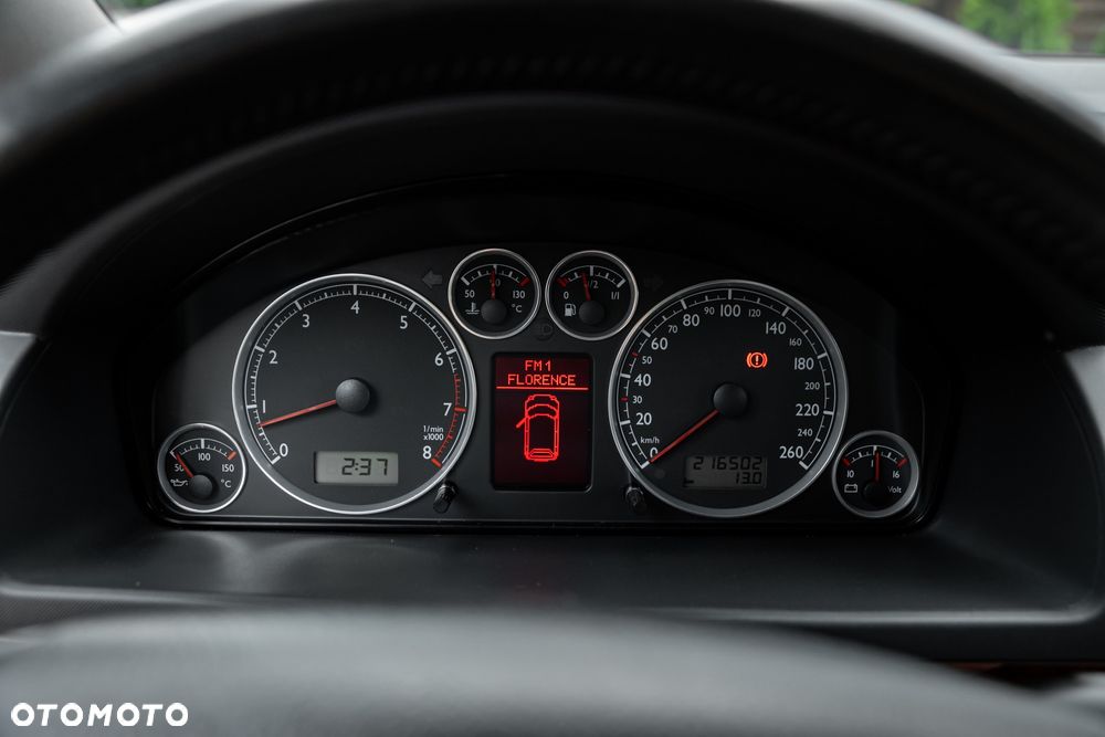 Volkswagen Sharan 2.8 V6 4Motion Highline - 30
