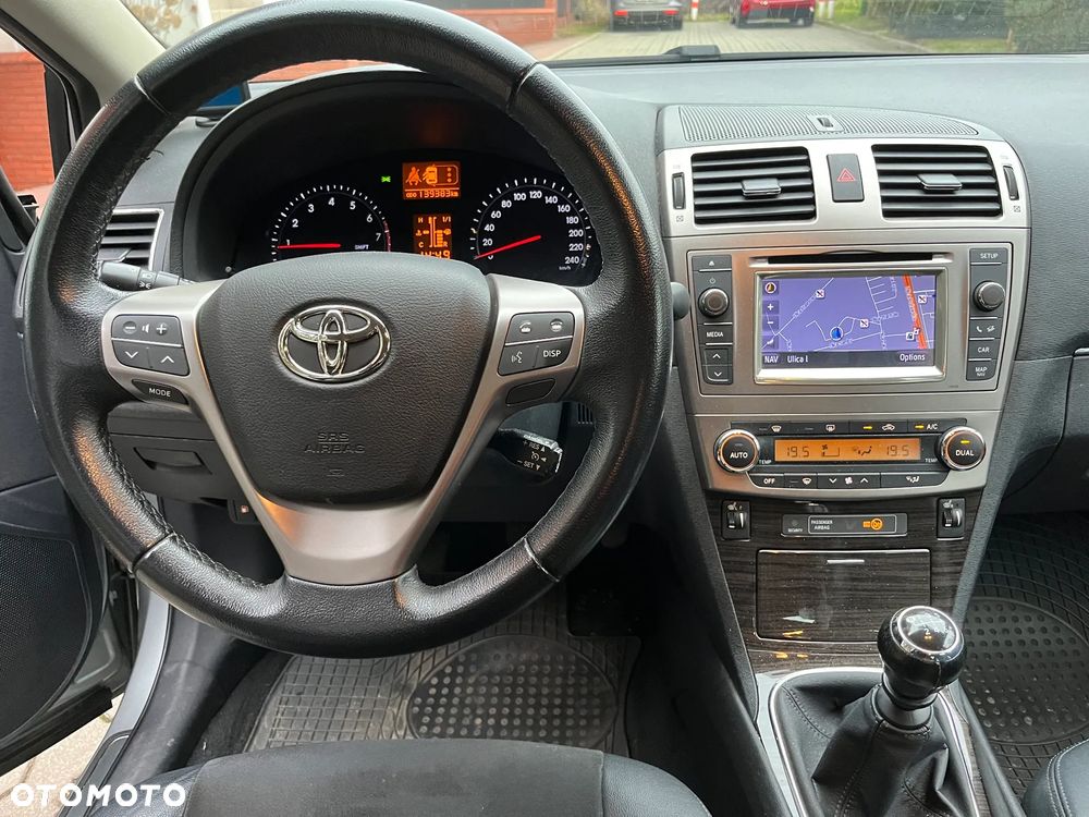 Toyota Avensis 1.8 Premium - 5