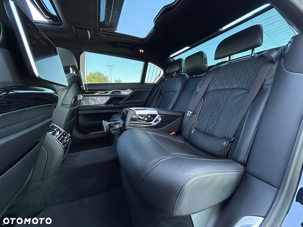 BMW Seria 7 750Ld xDrive - 18