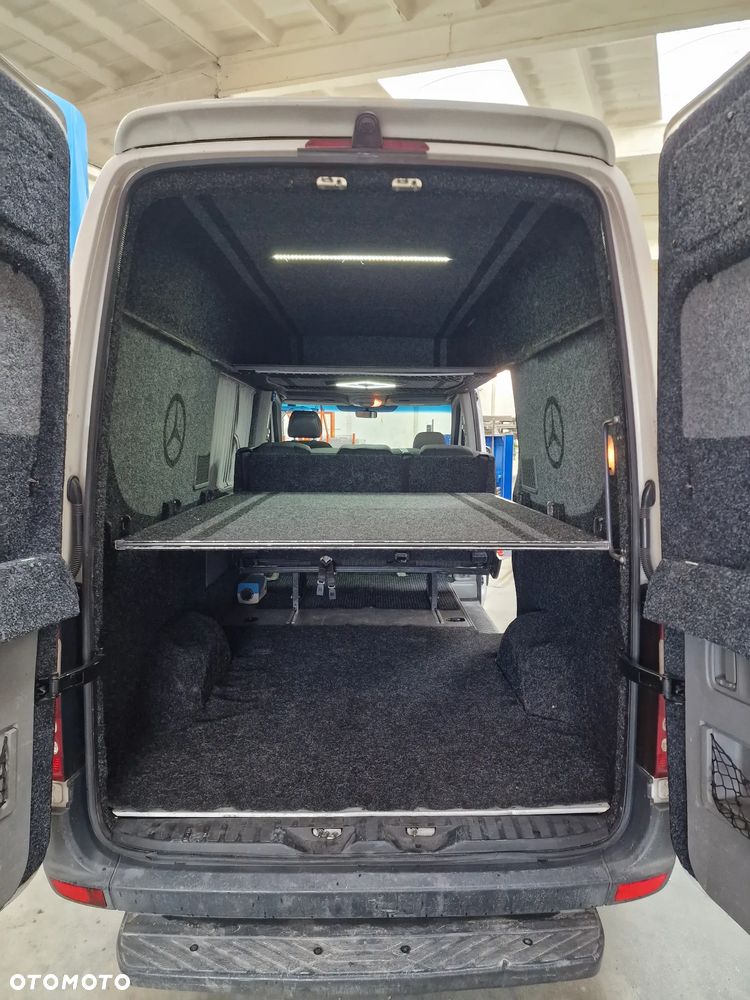 Mercedes-Benz Sprinter - 19