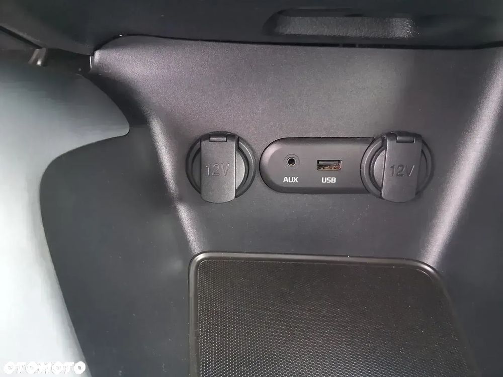 Kia Ceed 1.6 GDI Fifa World Cup Edition - 14