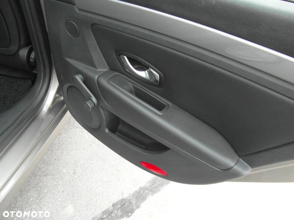 Renault Laguna 2.0 16V 140 Expression - 33