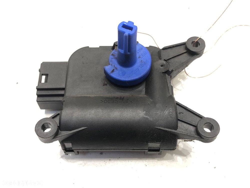 SILNIK NAGRZEWNICY - 45.00 PLN - AUDI A4 B7 Avant (8ED) 2004 - 2008 2.0 TDI 103 kW [140 KM] olej - 2