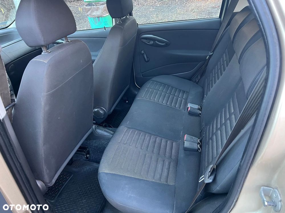 Fiat Punto - 6