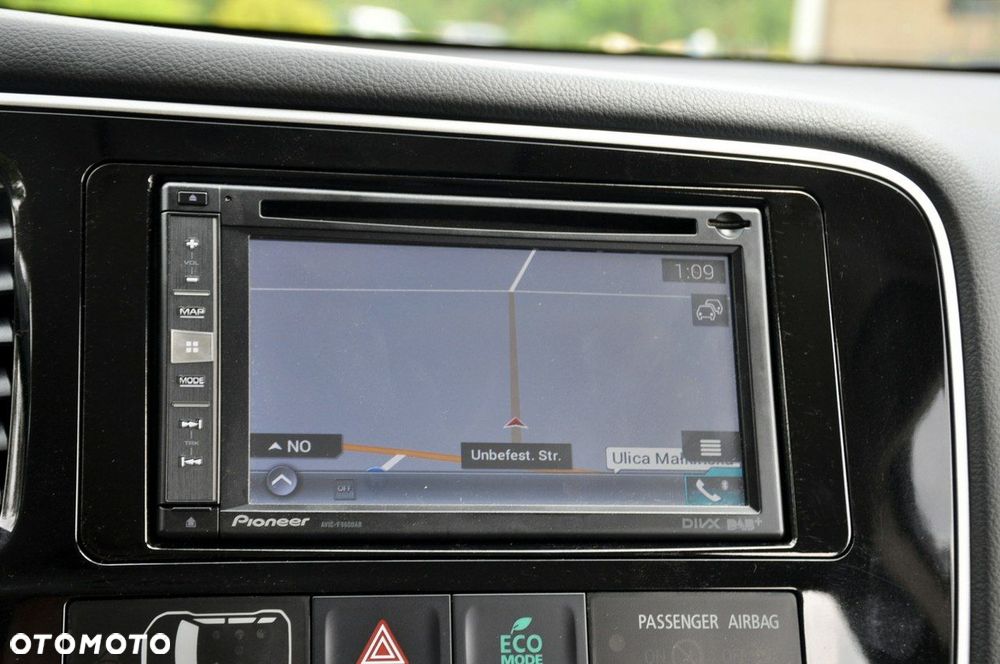 Mitsubishi Outlander - 31