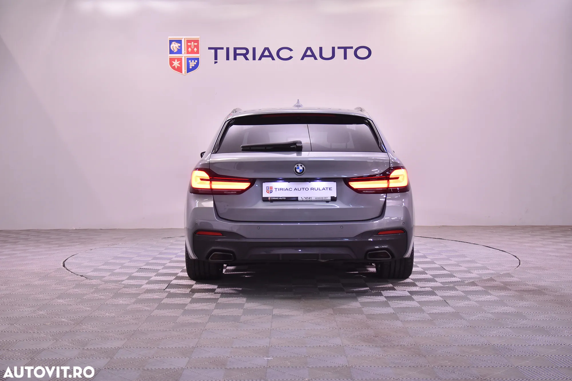 BMW Seria 5 520d Touring Aut. M Sport Edition - 4