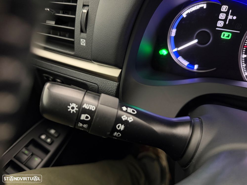 Lexus CT 200h Urban Edition - 23