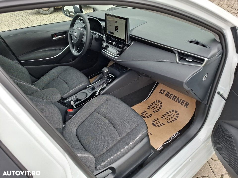 Toyota Corolla - 21