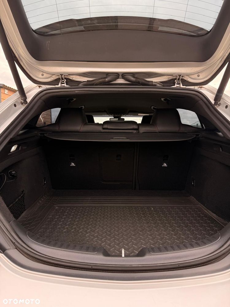 Mercedes-Benz CLA 200 7G-DCT AMG Line - 20