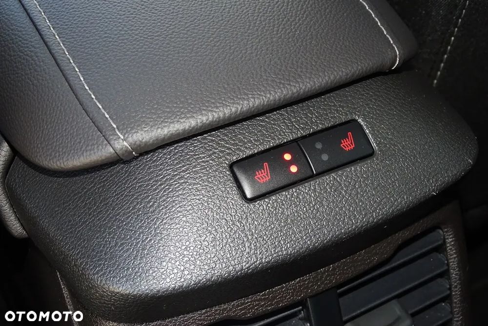 Ford Mondeo 2.0 Hybrid Titanium - 26