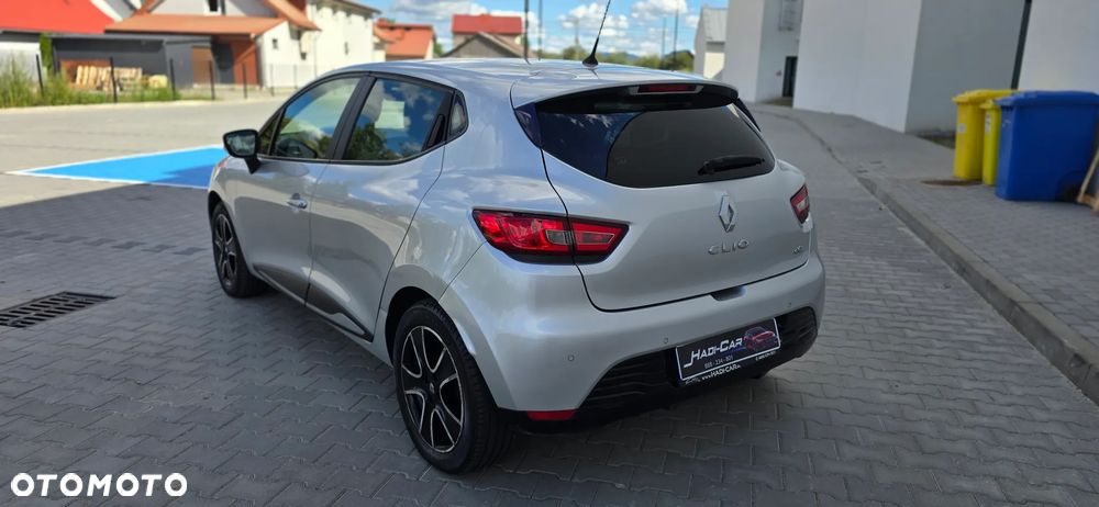 Renault Clio - 13